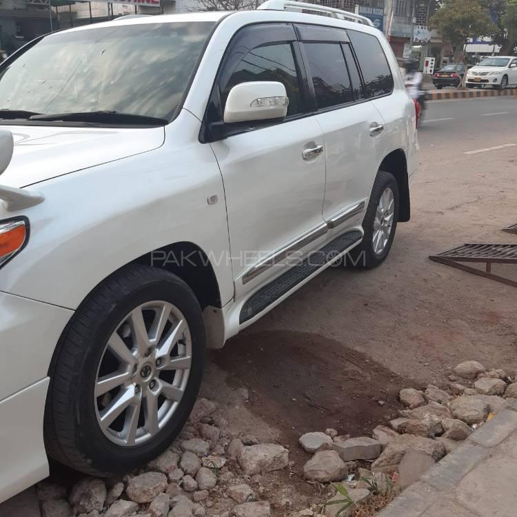 Toyota Land Cruiser 2007 for Sale in Karachi Toyota Land Cruiser 2007 for Sale in Karachi Image-3