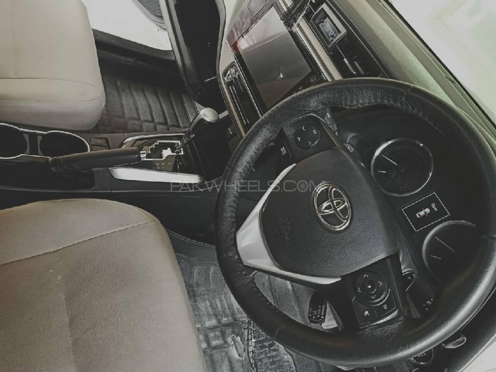 Toyota Corolla 2018 for Sale in Lahore Toyota Corolla 2018 for Sale in Lahore Image-2