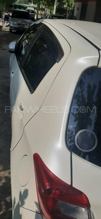 Toyota Vitz 2014 for Sale in Sukkur Image-1