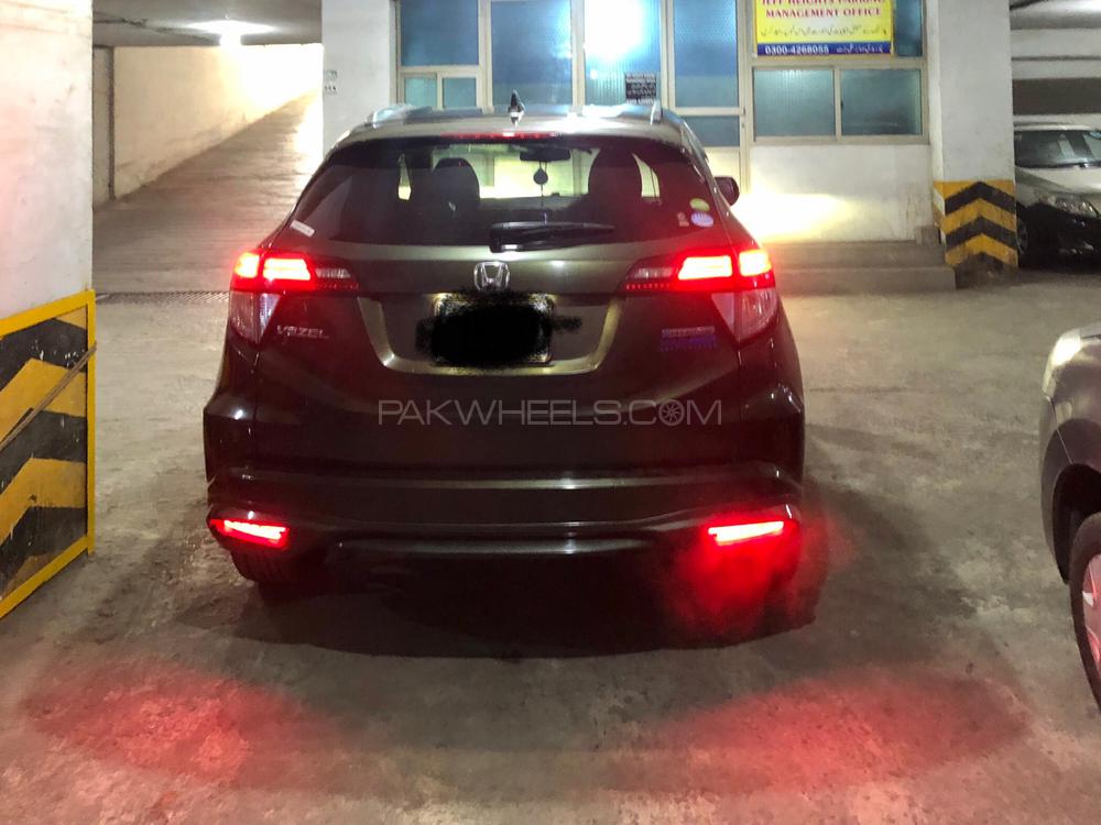 Honda Vezel 2015 for Sale in Lahore Honda Vezel 2015 for Sale in Lahore Image-2