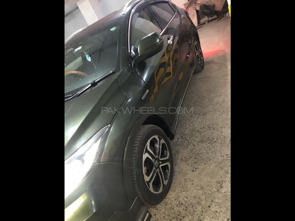 Honda Vezel 2015 for Sale in Lahore Honda Vezel 2015 for Sale in Lahore Image-3