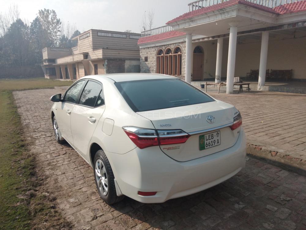 Toyota Corolla 2017 for Sale in Abbottabad Image-1