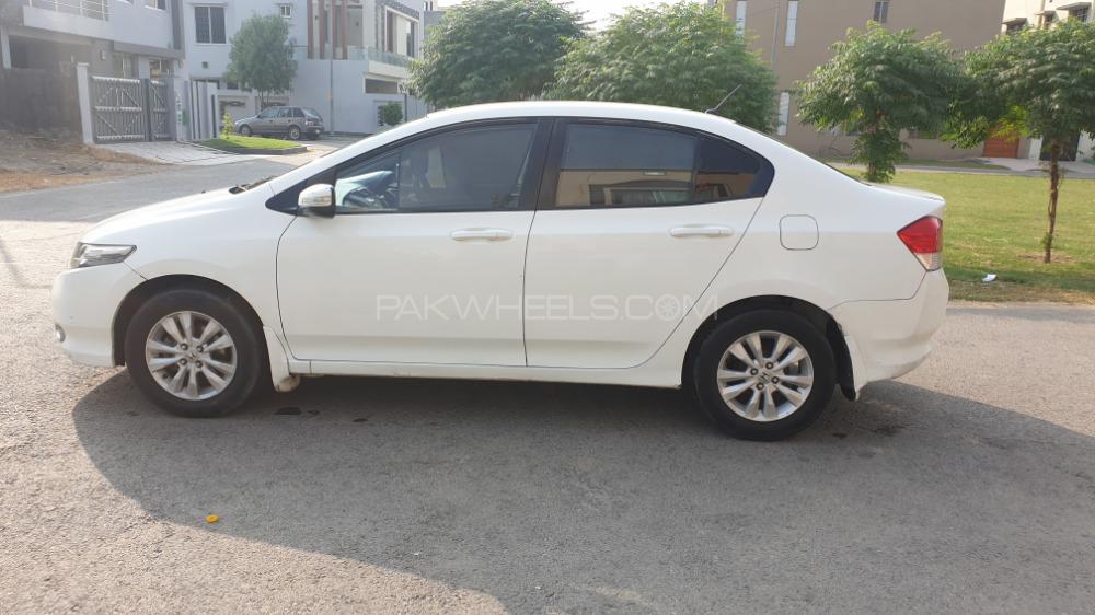Honda City 2013 for Sale in Lahore Honda City 2013 for Sale in Lahore Image-15