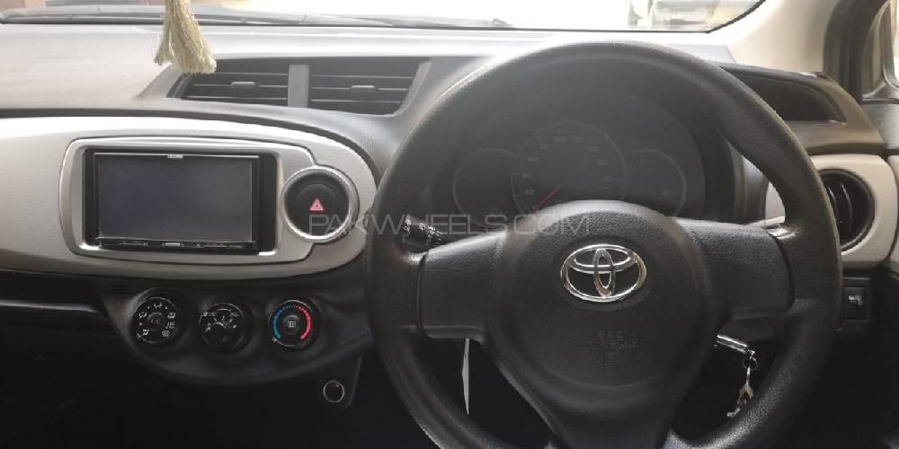Toyota Vitz 2014 for Sale in Karachi Toyota Vitz 2014 for Sale in Karachi Image-7