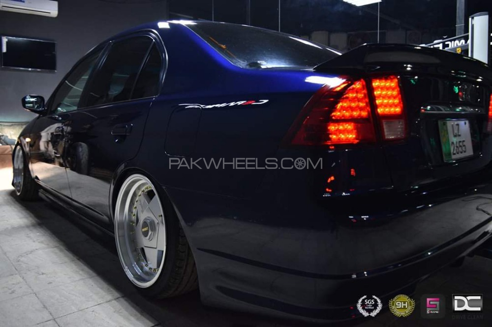 ہونڈا سوک - 2004  ہونڈا سوک - 2004  Image-2