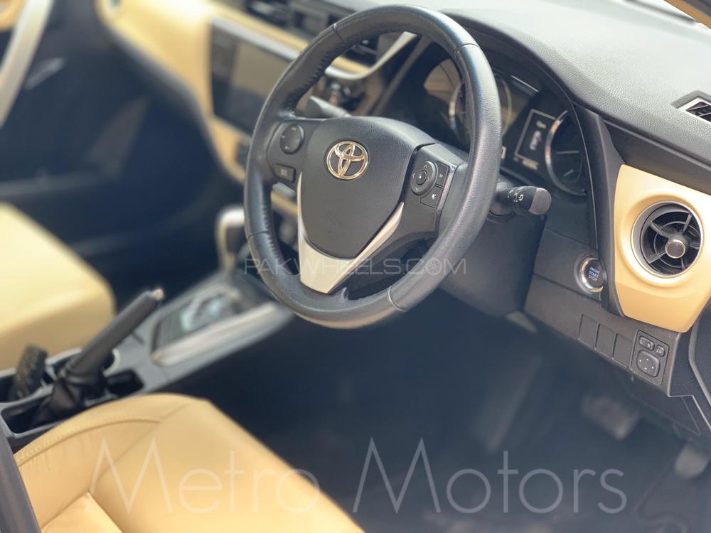 Toyota Corolla 2017 for Sale in Lahore Toyota Corolla 2017 for Sale in Lahore Image-6