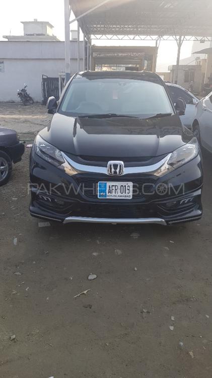 Honda Vezel 2014 for Sale in Nowshera cantt Image-1