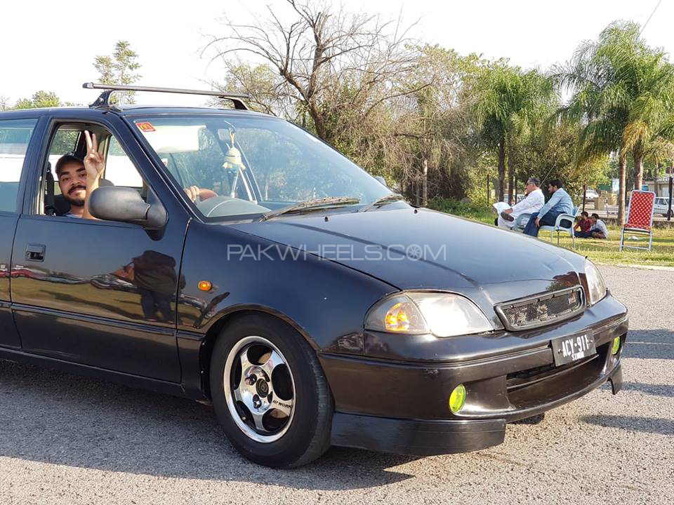 Suzuki cultus 2000