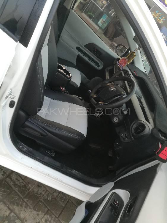 Toyota Aqua 2013 for Sale in Peshawar Toyota Aqua 2013 for Sale in Peshawar Image-9