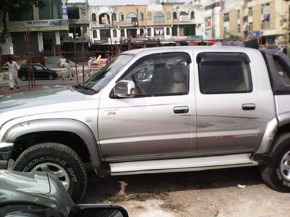 ٹویوٹا ہائیلکس 2004 for Sale in اسلام آباد ٹویوٹا ہائیلکس 2004 for Sale in اسلام آباد Image-4