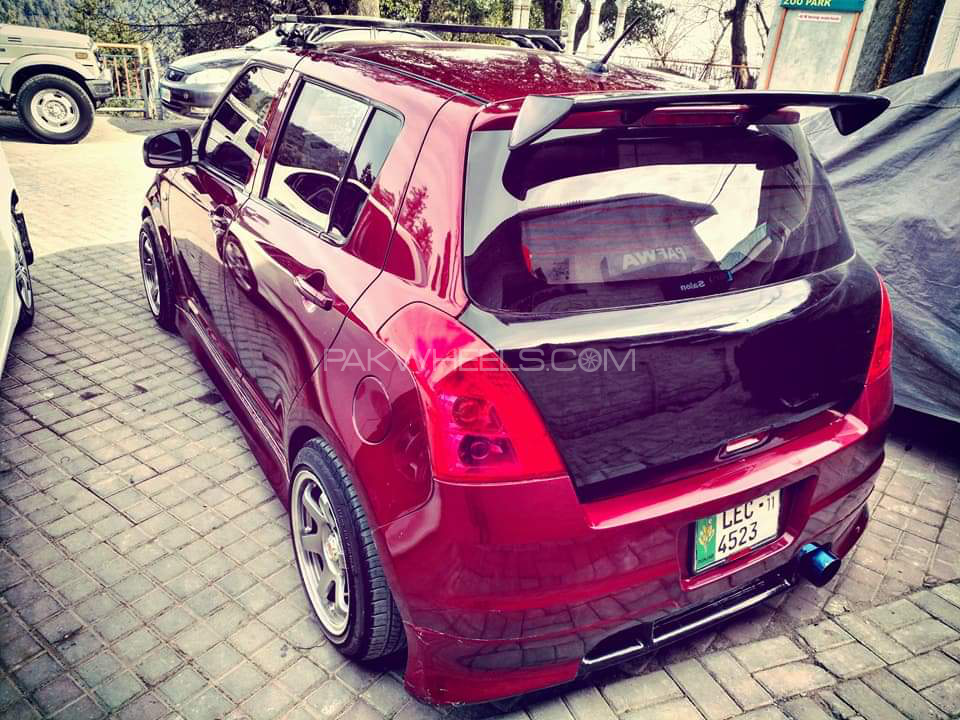 Suzuki Swift - 2011  Suzuki Swift - 2011  Image-3