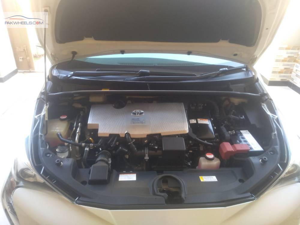 Toyota Prius 2015 for Sale in Islamabad Toyota Prius 2015 for Sale in Islamabad Image-8