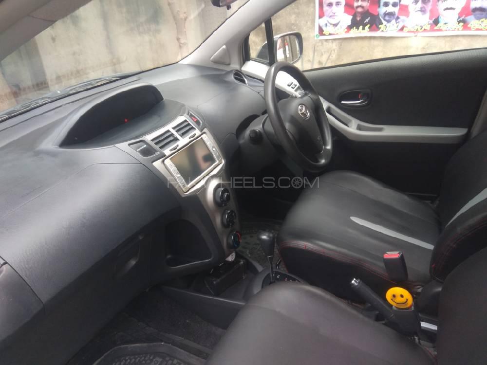 Toyota Vitz 2010 for Sale in Lahore Toyota Vitz 2010 for Sale in Lahore Image-9