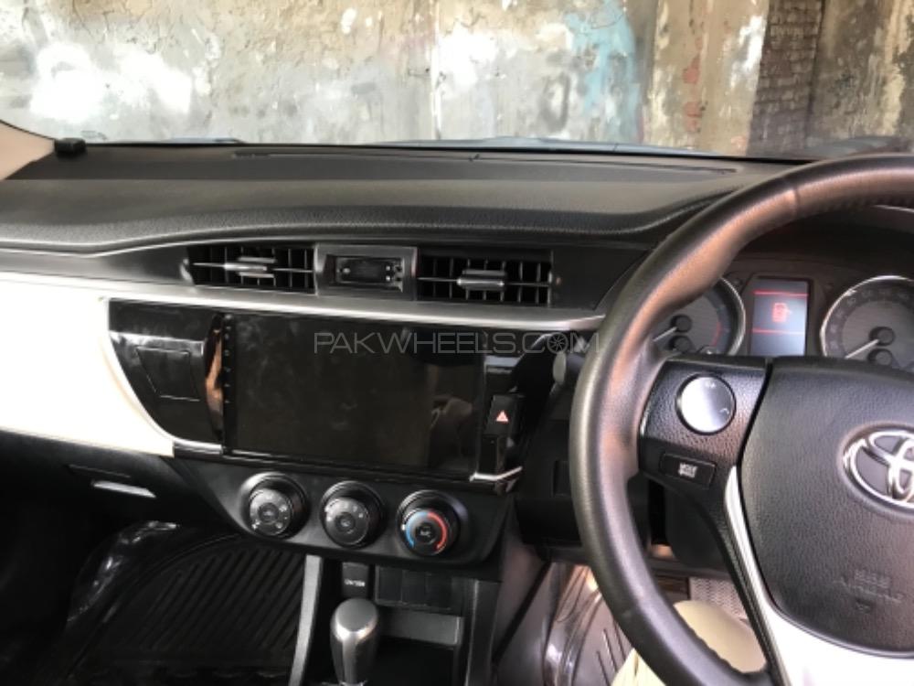 Toyota Corolla 2015 for Sale in Sadiqabad Toyota Corolla 2015 for Sale in Sadiqabad Image-8
