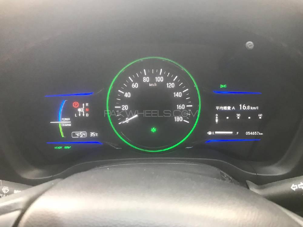 Honda Vezel 2014 for Sale in Karachi Honda Vezel 2014 for Sale in Karachi Image-11