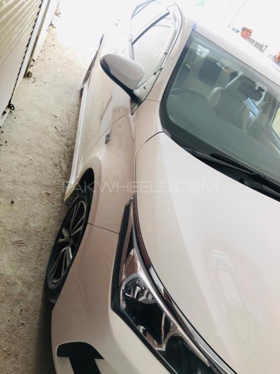 Toyota Corolla 2017 for Sale in Abbottabad Toyota Corolla 2017 for Sale in Abbottabad Image-3