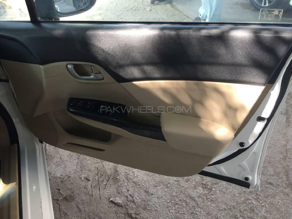 Honda Civic 2015 for Sale in Karachi Honda Civic 2015 for Sale in Karachi Image-9