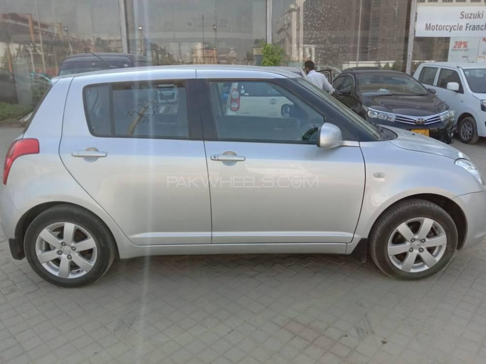 Suzuki Swift 2017 for Sale in Karachi Suzuki Swift 2017 for Sale in Karachi Image-2