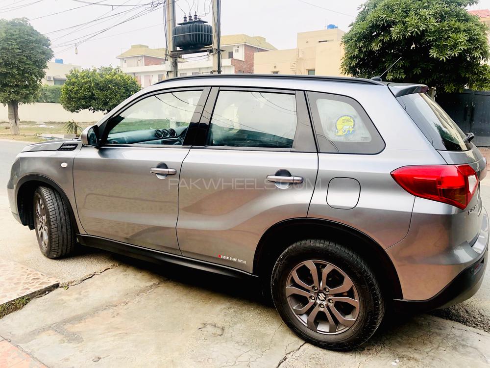 Suzuki Vitara 2018 for Sale in Lahore Suzuki Vitara 2018 for Sale in Lahore Image-11