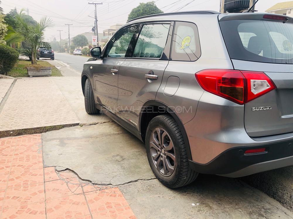 Suzuki Vitara 2018 for Sale in Lahore Suzuki Vitara 2018 for Sale in Lahore Image-13