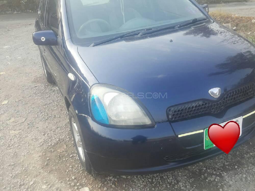 Toyota Vitz 2001 for Sale in Islamabad Image-1