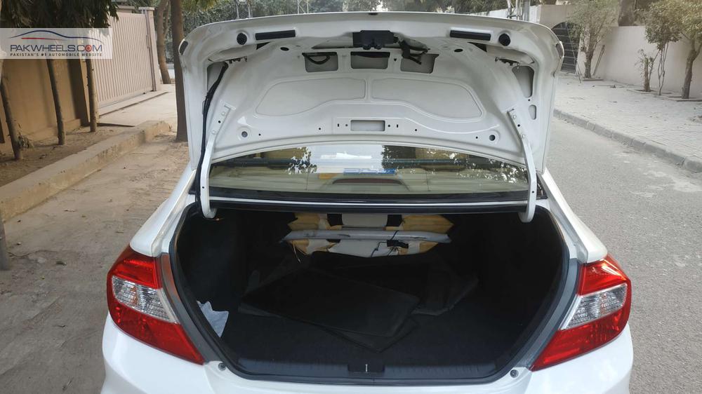 Honda Civic 2015 for Sale in Lahore Honda Civic 2015 for Sale in Lahore Image-17