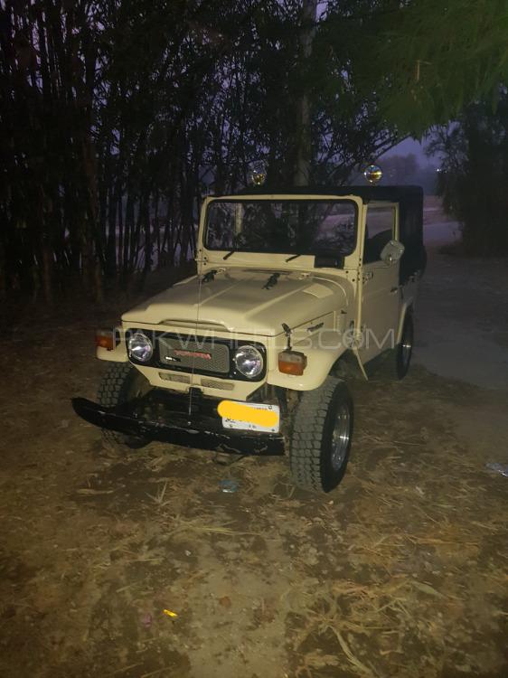 Toyota Land Cruiser 1974 for Sale in Malakand Agency Image-1