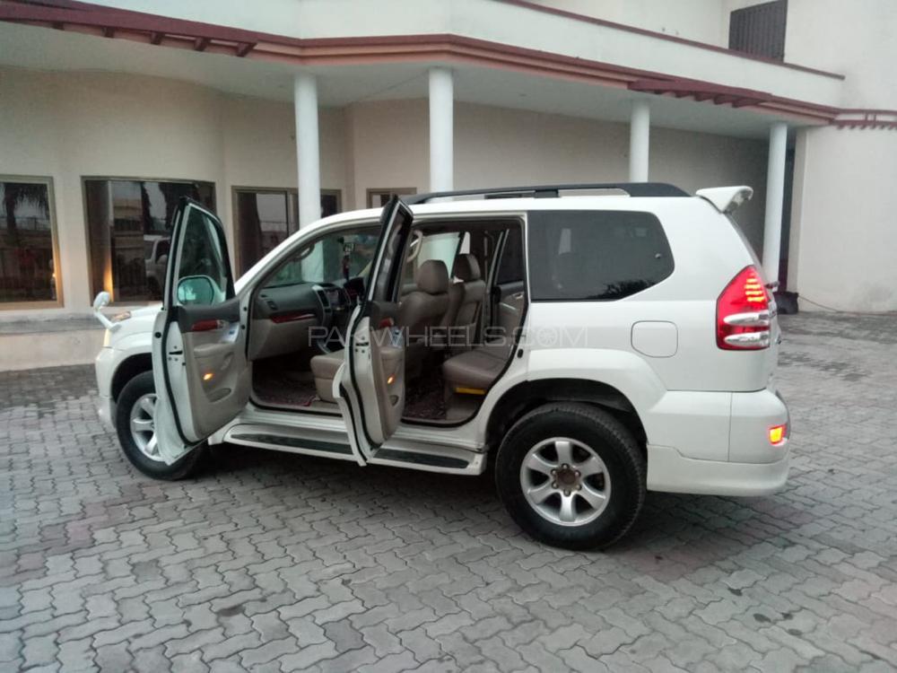 Toyota Prado 2005 for Sale in Sialkot Toyota Prado 2005 for Sale in Sialkot Image-12