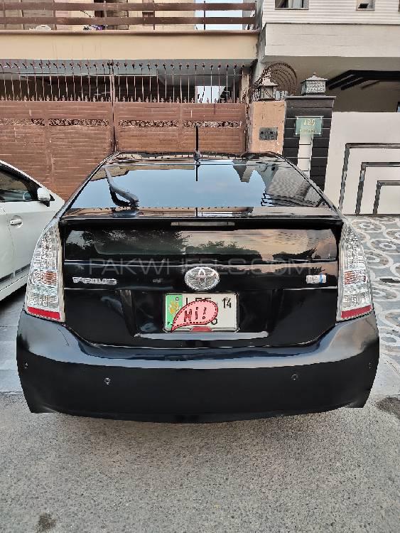 Toyota Prius 2010 for Sale in Lahore Toyota Prius 2010 for Sale in Lahore Image-7