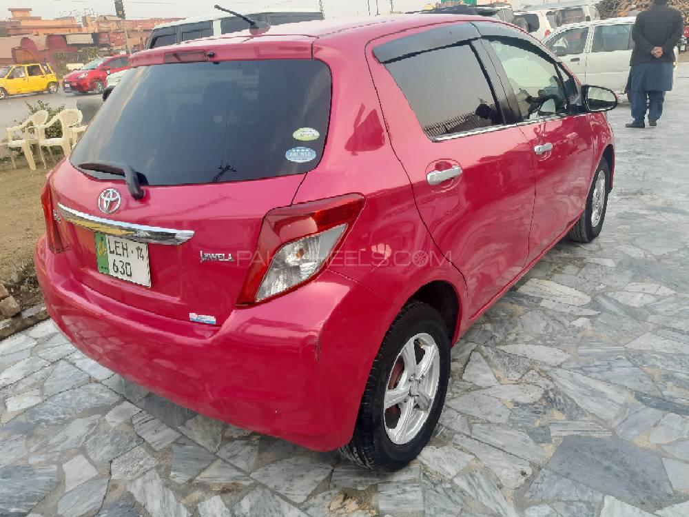 Toyota Vitz 2011 for Sale in Peshawar Toyota Vitz 2011 for Sale in Peshawar Image-12