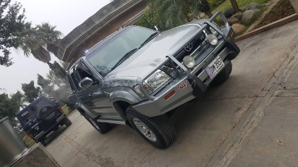 Toyota Hilux 2002 for Sale in Sialkot Image-1