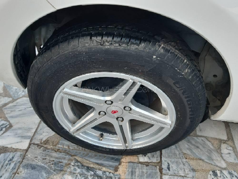 Toyota Aqua 2015 for Sale in Peshawar Toyota Aqua 2015 for Sale in Peshawar Image-4
