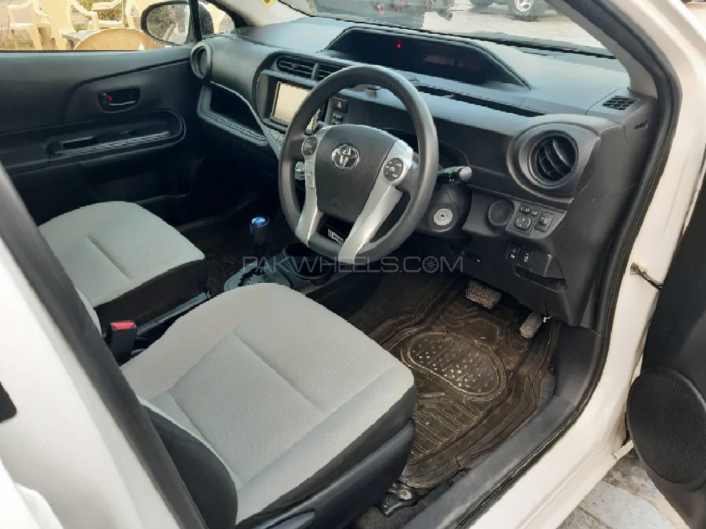 Toyota Aqua 2015 for Sale in Peshawar Toyota Aqua 2015 for Sale in Peshawar Image-6