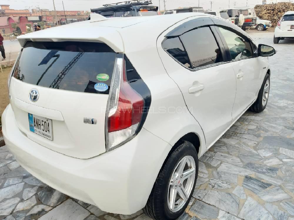 Toyota Aqua 2015 for Sale in Peshawar Toyota Aqua 2015 for Sale in Peshawar Image-11