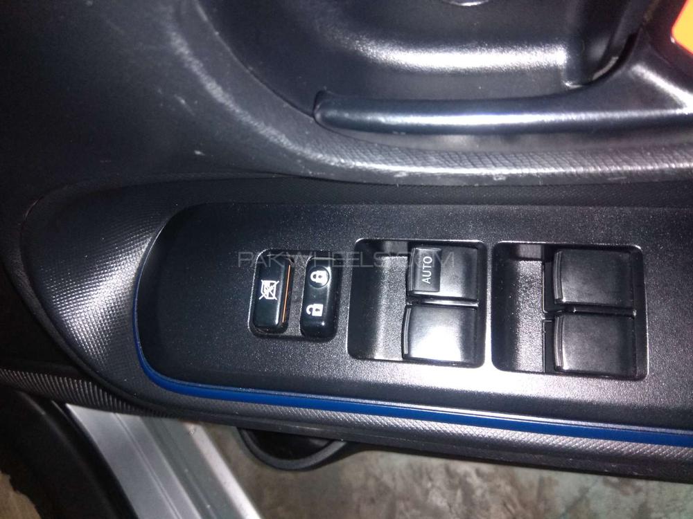 Toyota Aqua 2016 for Sale in Lahore Toyota Aqua 2016 for Sale in Lahore Image-9