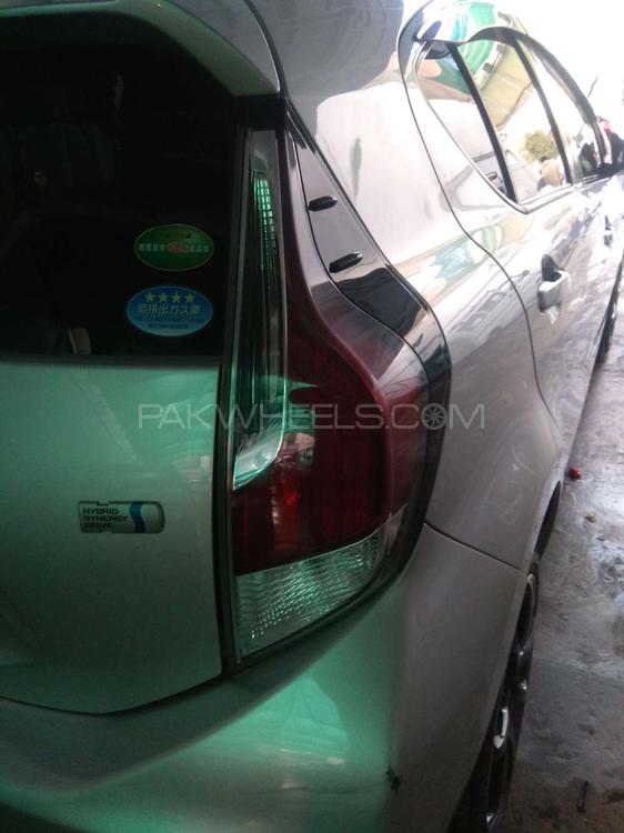 Toyota Aqua 2016 for Sale in Lahore Toyota Aqua 2016 for Sale in Lahore Image-12