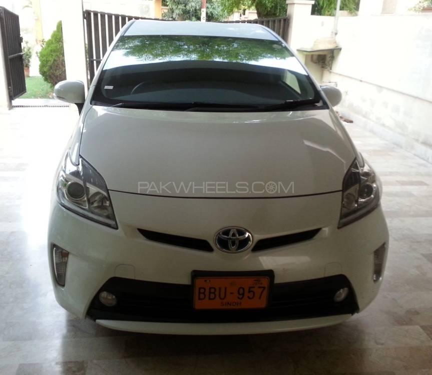 Toyota Prius 2012 for Sale in Karachi Toyota Prius 2012 for Sale in Karachi Image-5