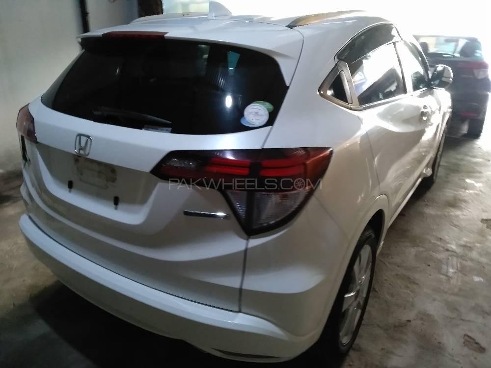 Honda Vezel 2014 for Sale in Bahawalpur Honda Vezel 2014 for Sale in Bahawalpur Image-6
