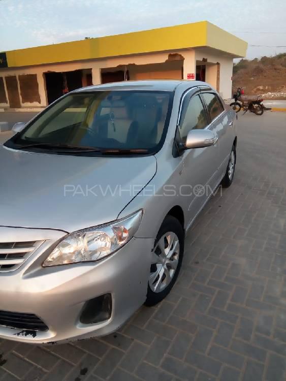 Toyota Corolla 2014 for Sale in Kamra Image-1
