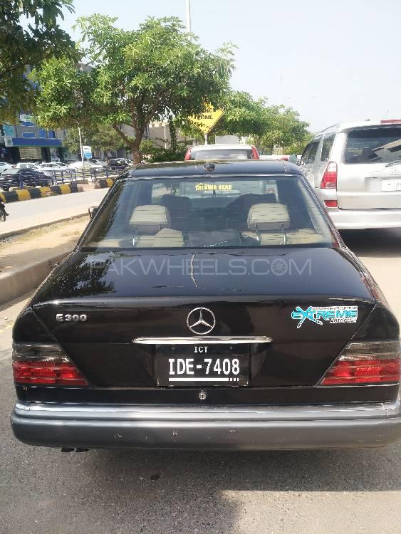 Mercedes Benz E Class 1994 for Sale in Rawalpindi Mercedes Benz E Class 1994 for Sale in Rawalpindi Image-4