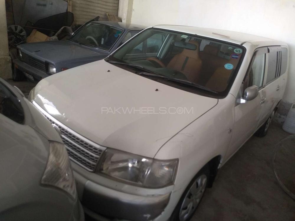 Toyota Probox 2004 for Sale in Multan Image-1
