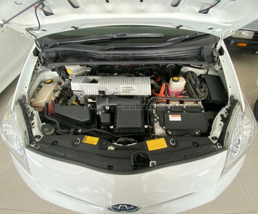 Toyota Prius 2013 for Sale in Islamabad Toyota Prius 2013 for Sale in Islamabad Image-11
