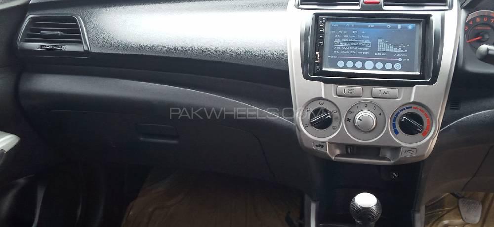 ہونڈا سٹی 2010 for Sale in اسلام آباد ہونڈا سٹی 2010 for Sale in اسلام آباد Image-12