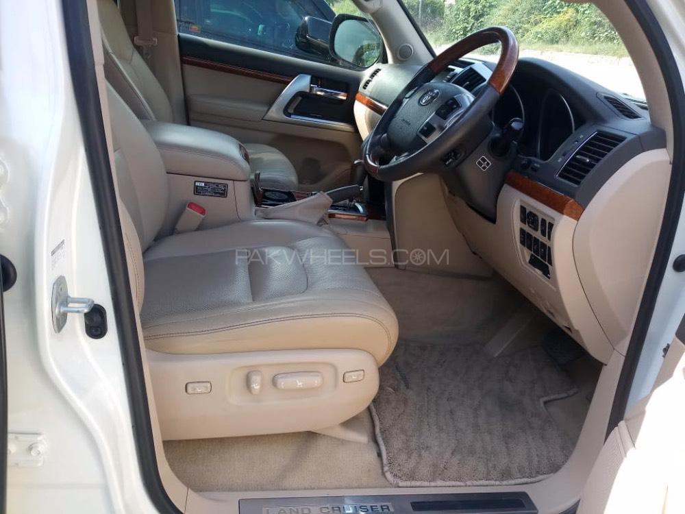 Toyota Land Cruiser 2012 for Sale in Islamabad Toyota Land Cruiser 2012 for Sale in Islamabad Image-10