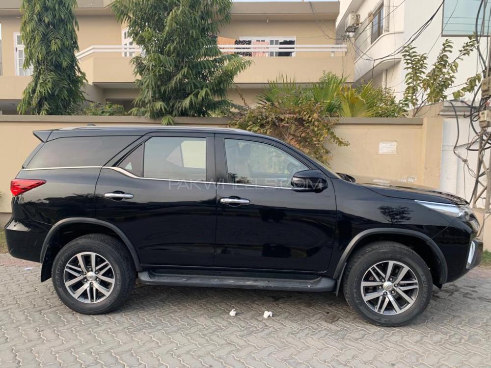 Toyota Fortuner 2018 for Sale in Multan Image-1