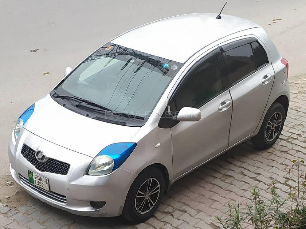 Toyota Vitz 2005 for Sale in Faisalabad Image-1