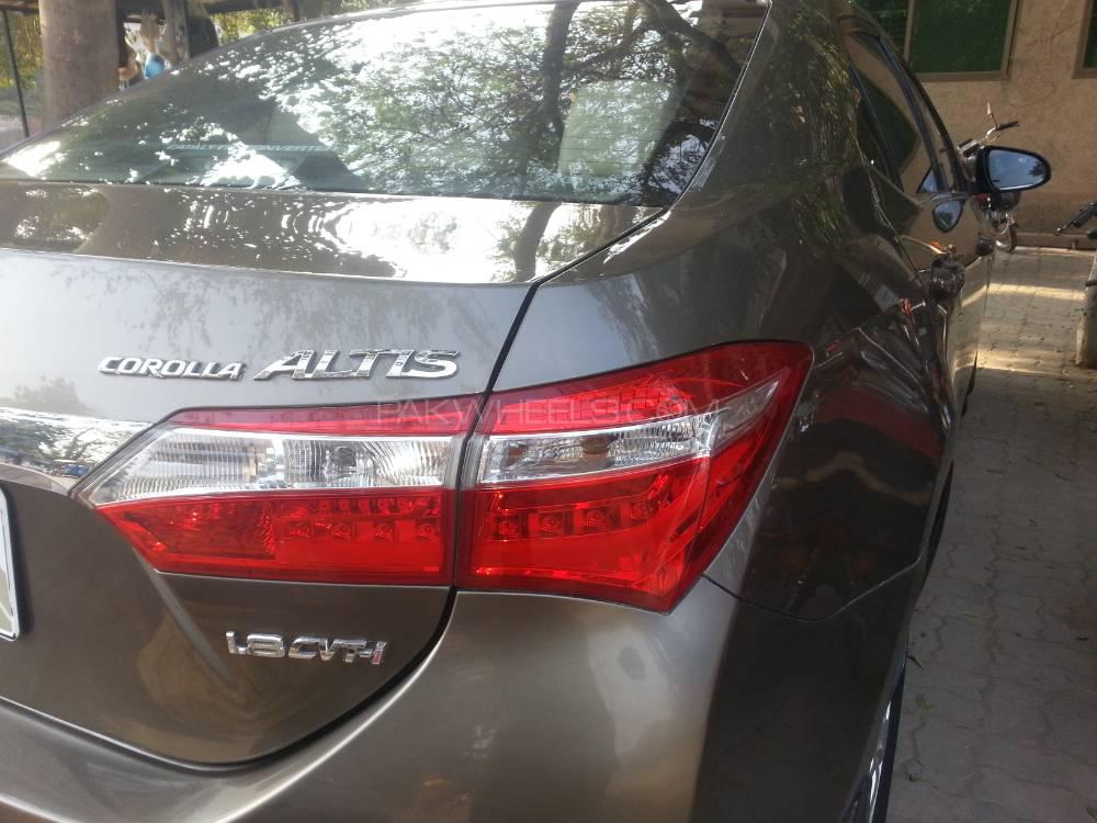 Toyota Corolla 2015 for Sale in Sargodha Image-1