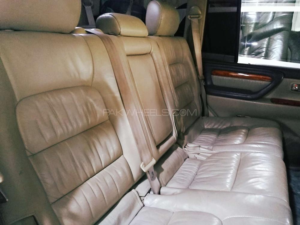 Toyota Land Cruiser 2002 for Sale in Rawalpindi Toyota Land Cruiser 2002 for Sale in Rawalpindi Image-12