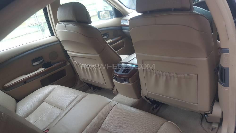 بی ایم ڈبلیو 7 سیریز 2003 for Sale in لاہور بی ایم ڈبلیو 7 سیریز 2003 for Sale in لاہور Image-6