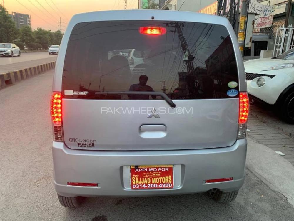 Mitsubishi Ek Wagon 2011 for Sale in Sheikhupura Mitsubishi Ek Wagon 2011 for Sale in Sheikhupura Image-4